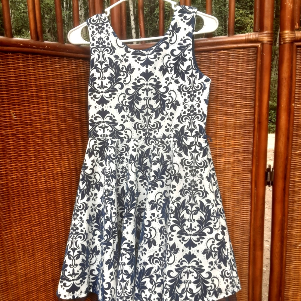 🍀3/15 Knitworks Navy Blue and white Girl's Dress